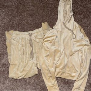NWOT Aerie Velour Jogger Tracksuit